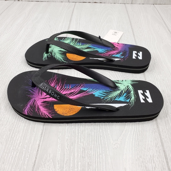 Billabong Multicolor Palm Tree Flip Flop Sandals - Picture 3 of 6